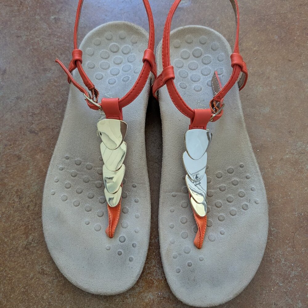 Vionic orange sandals size 7.5